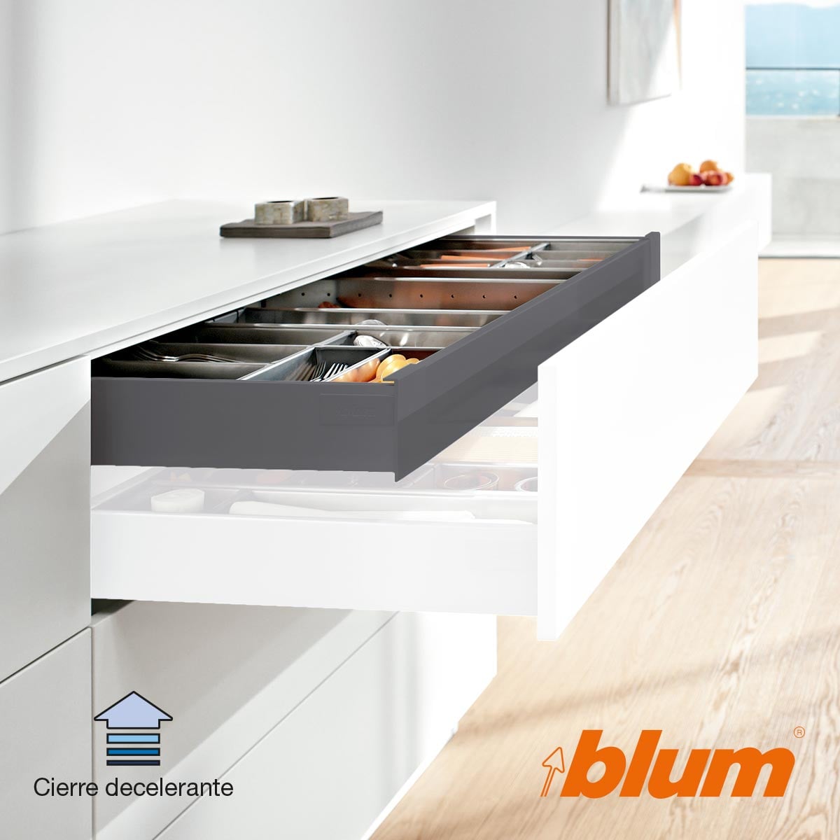 Legrabox Pure de Blum cajón interior perfil M Mengual